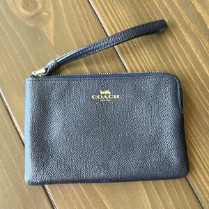 Coach Outlet Corner Zip Wristlet